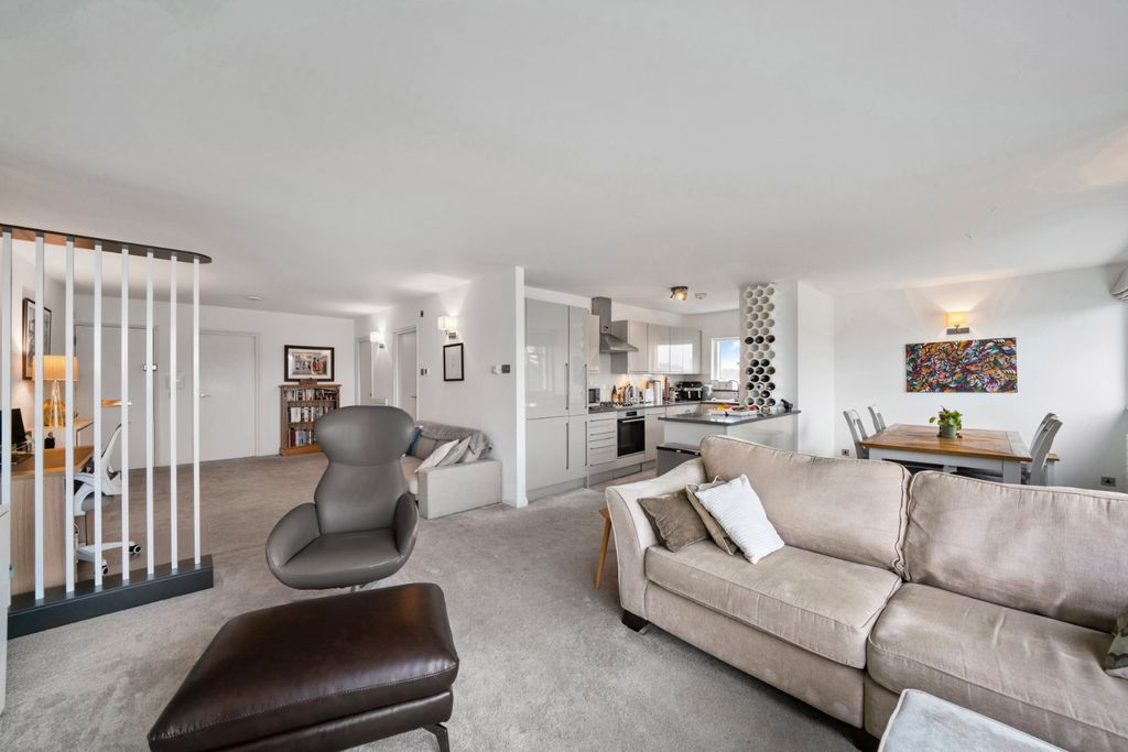 Property photo 1 of 14 Reception Room