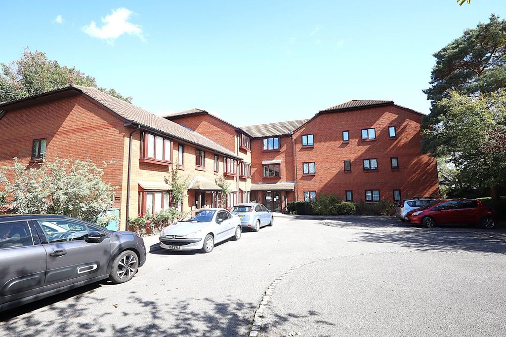 Property photo 2 of 9