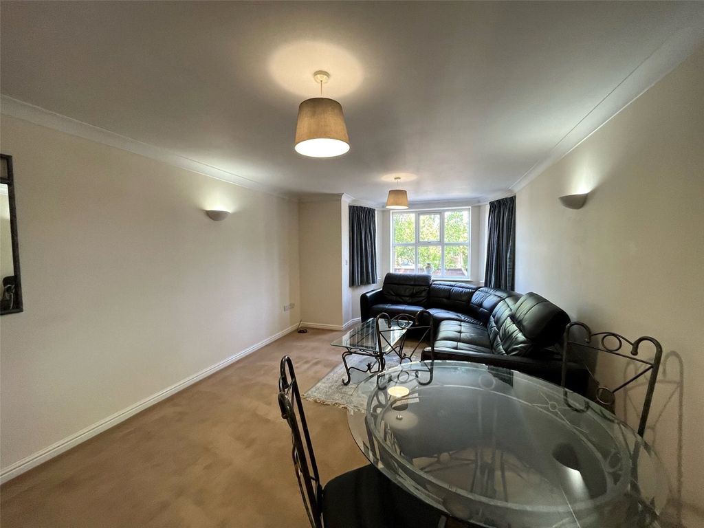 Property photo 3 of 9 Picture No. 14