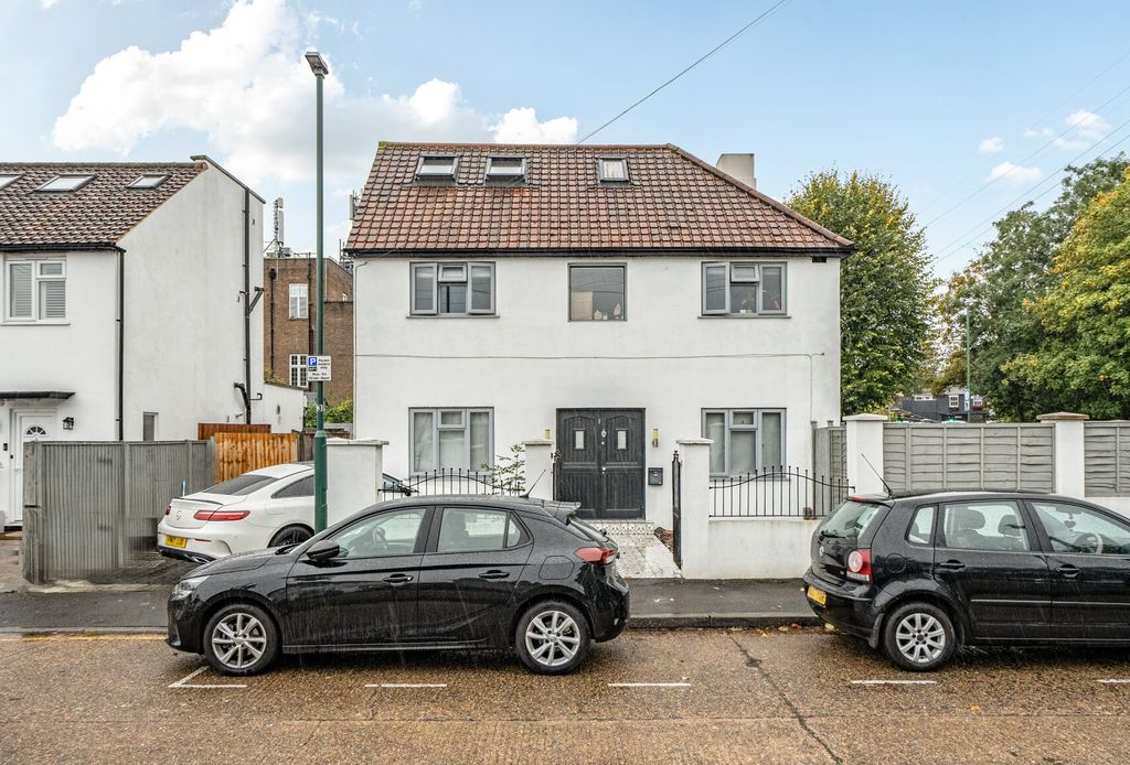 Property photo 1 of 15 1360095-1-68Dff26...