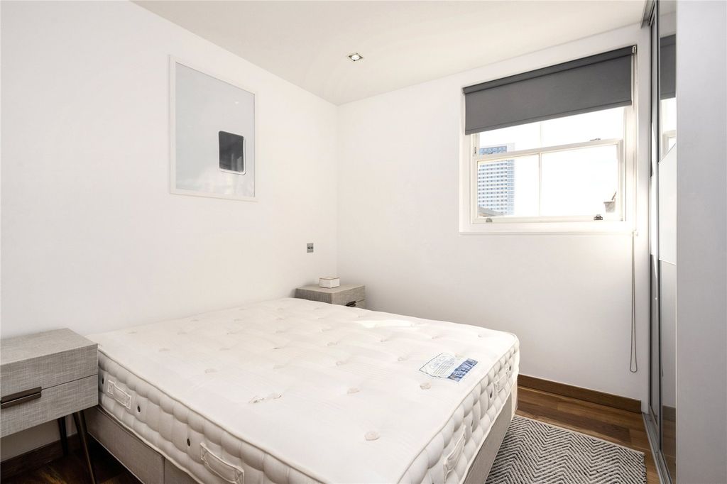 Property photo 3 of 10 Picture No. 06