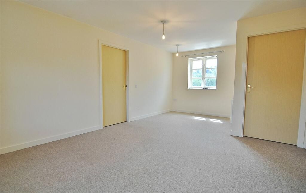 Property photo 2 of 7 Gallery