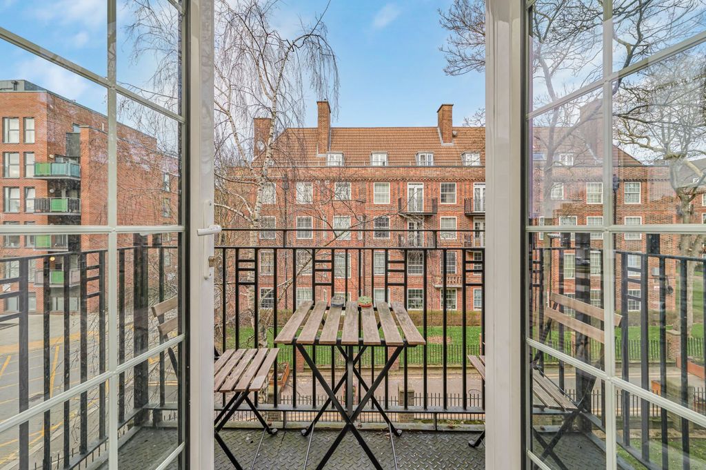 Property photo 3 of 11 Picture No. 09