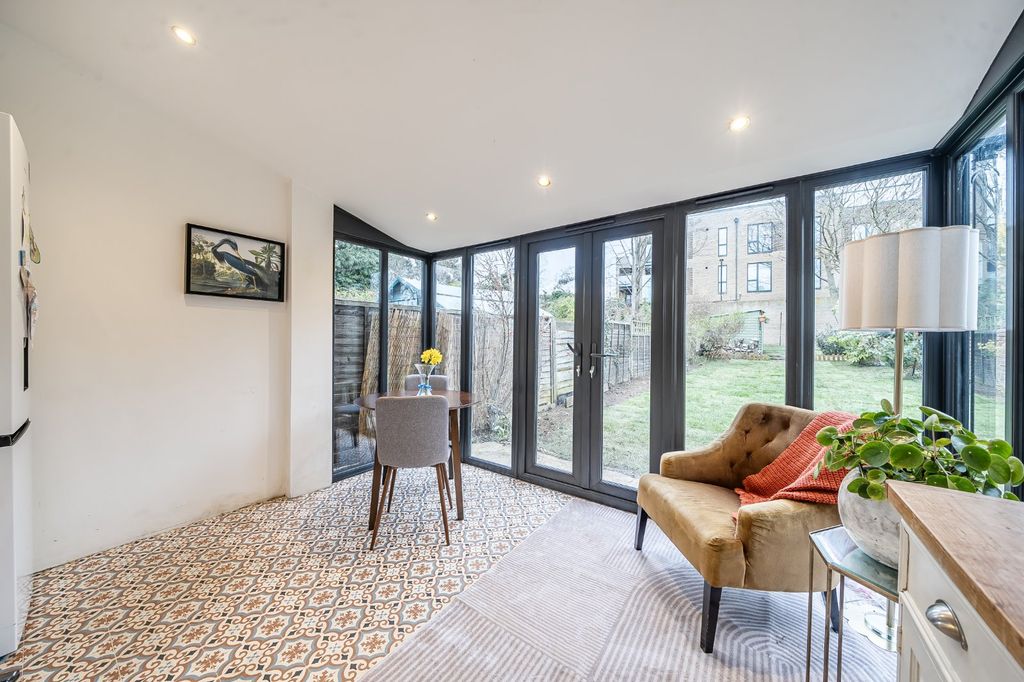 Property photo 3 of 18 Picture No. 37