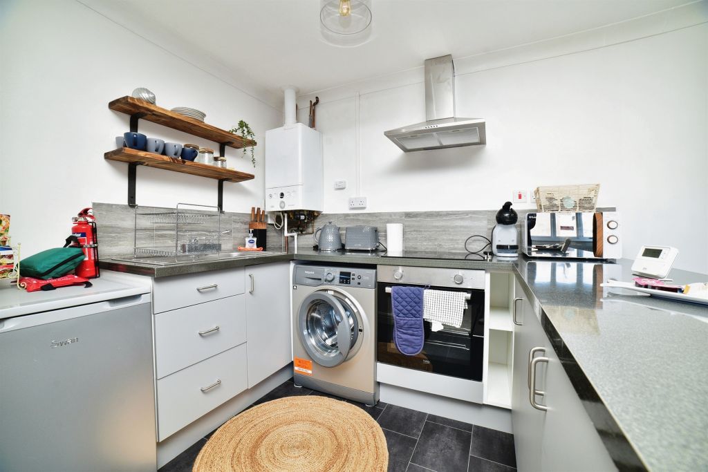 Property photo 2 of 12