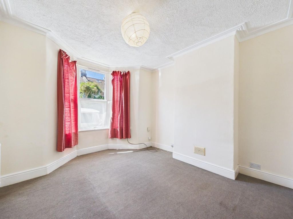 Property photo 2 of 31 Cam01530G0-Pr0482-Still009.Jpg
