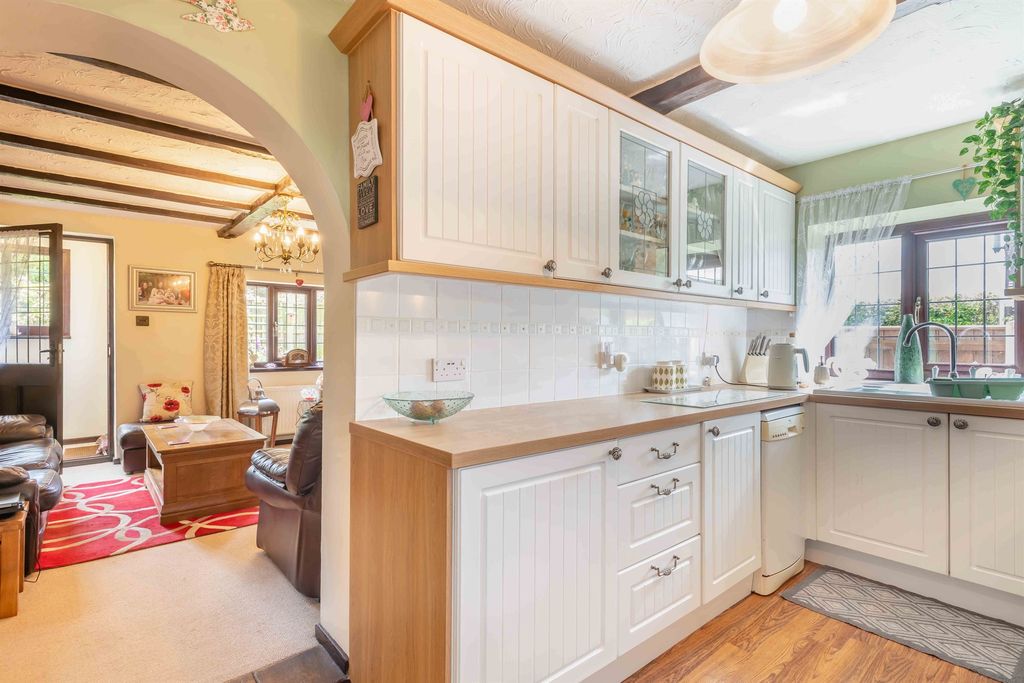 Property photo 2 of 14