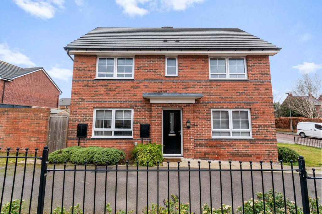 Property photo 1 of 20