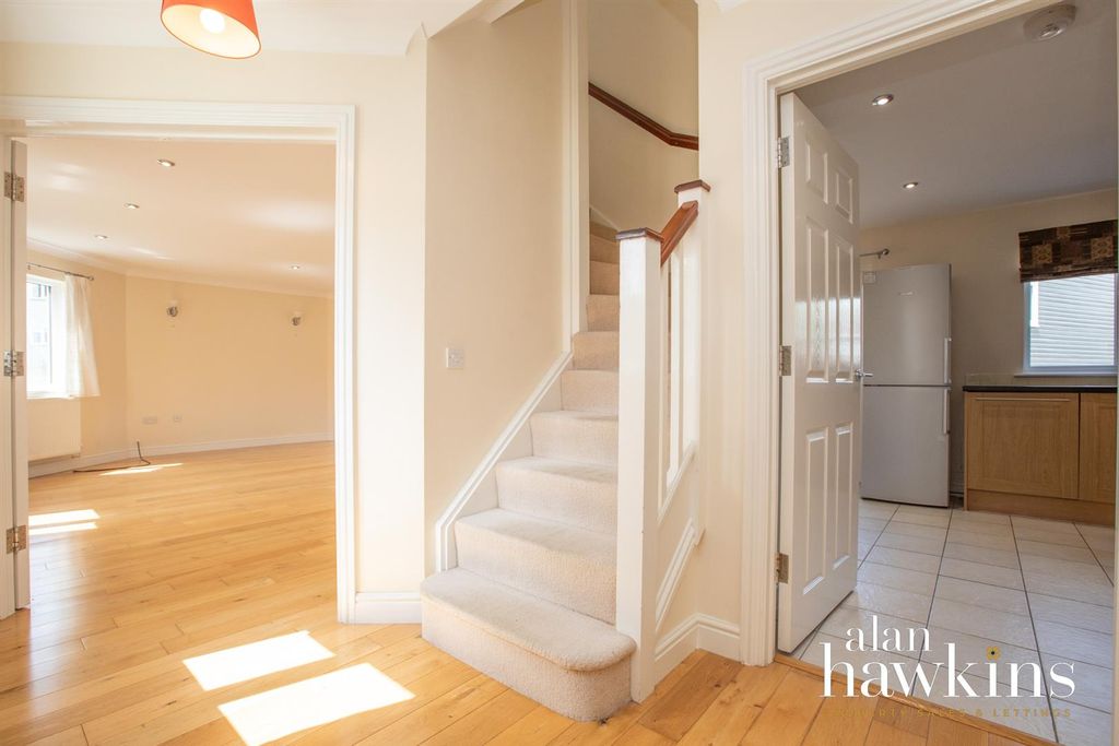 Property photo 2 of 19 Ah3311-15.Jpg