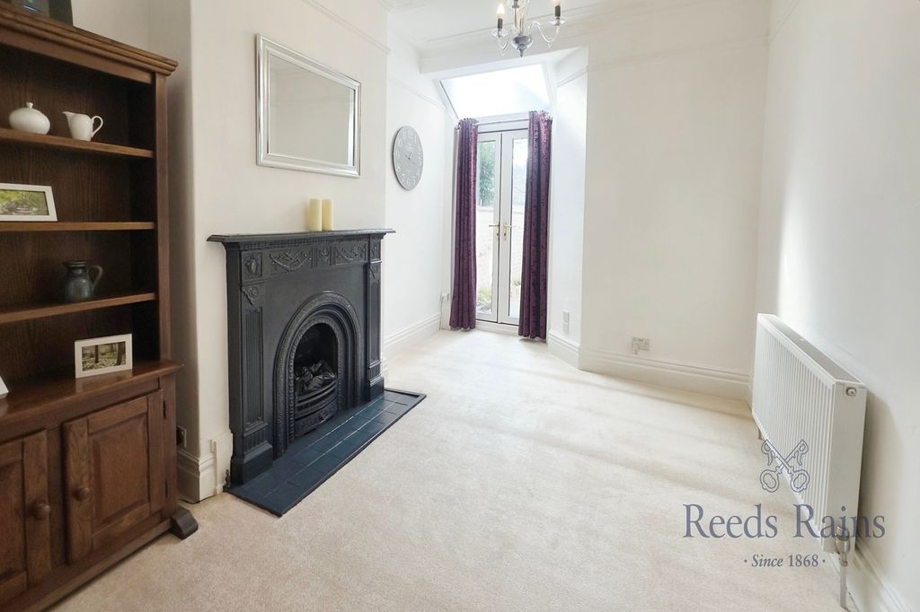 Property photo 3 of 23 Reception Room 2