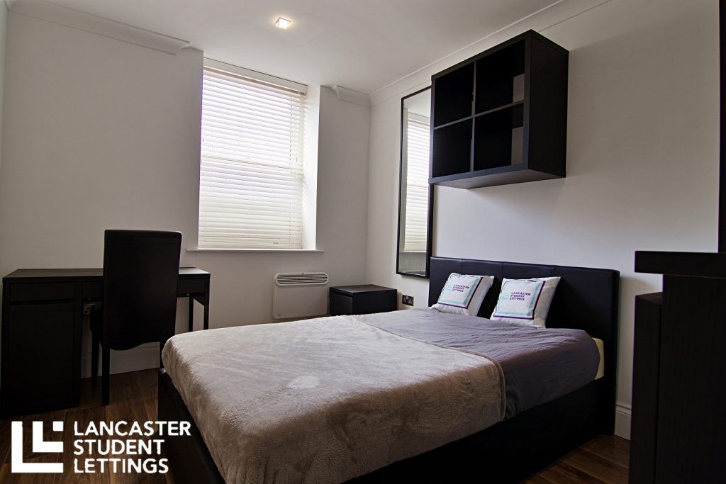 Property photo 1 of 8 Property Photo