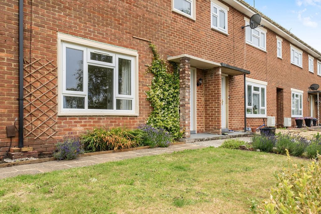 Property photo 2 of 20