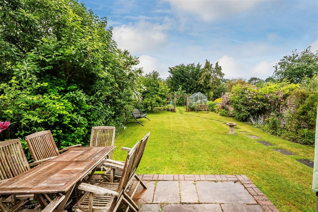 Property photo 2 of 16 61-Hazel-Way-1.Jpg