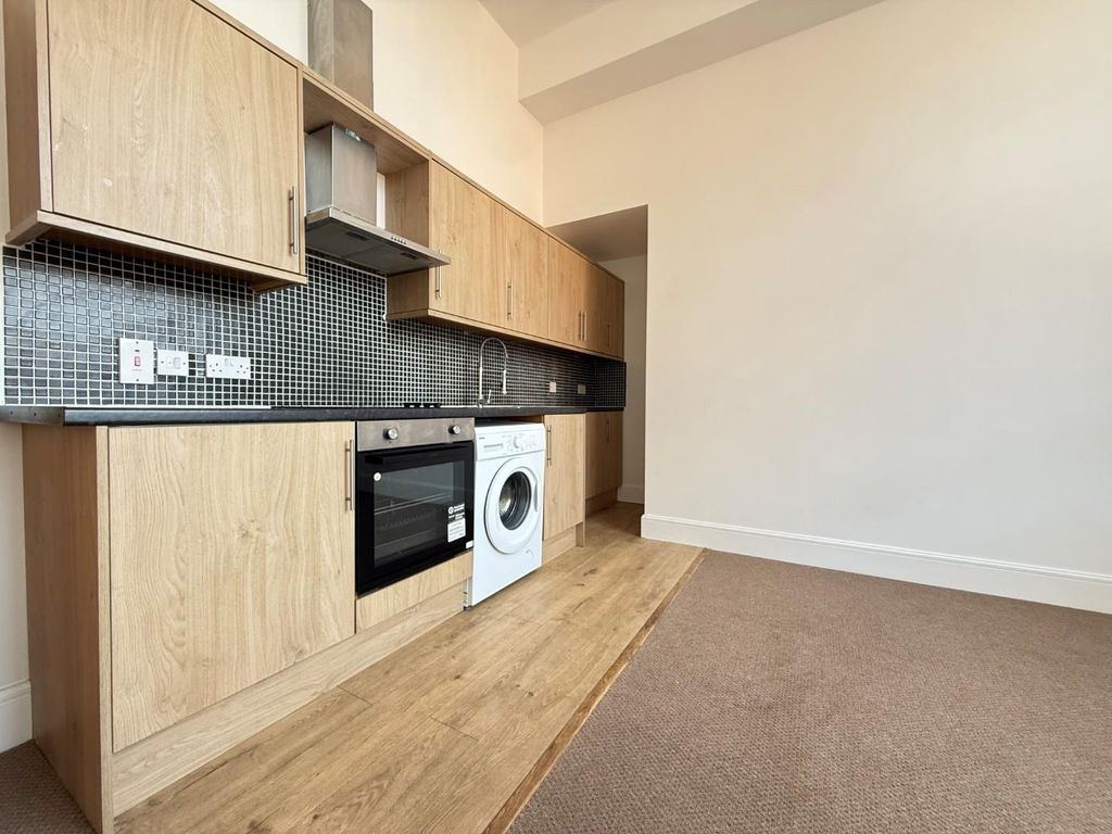 Property photo 2 of 7 4.Jpg