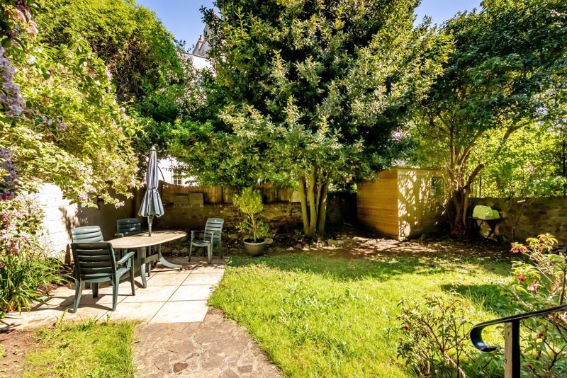 Property photo 2 of 19 Garden
