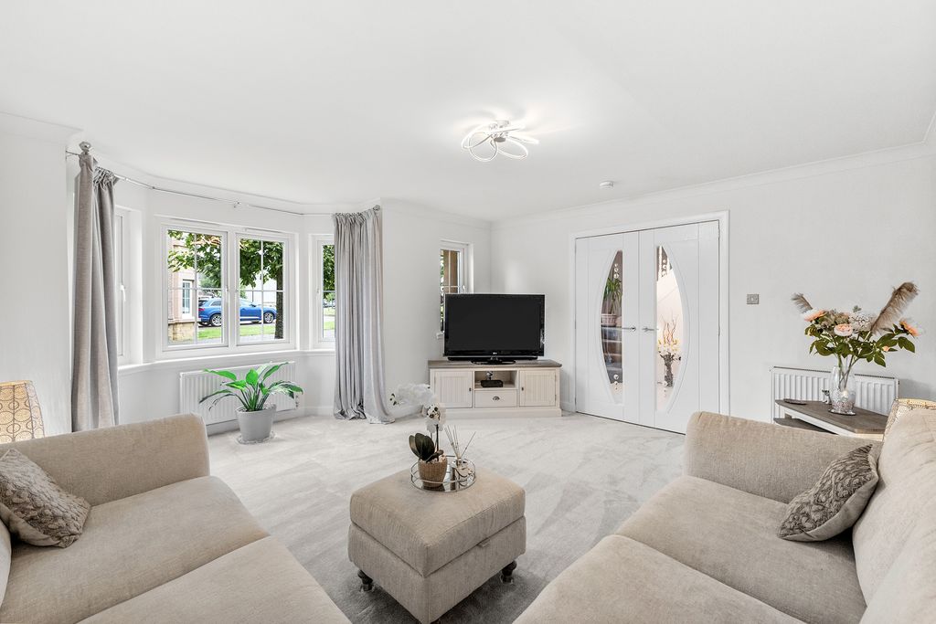 Property photo 2 of 26