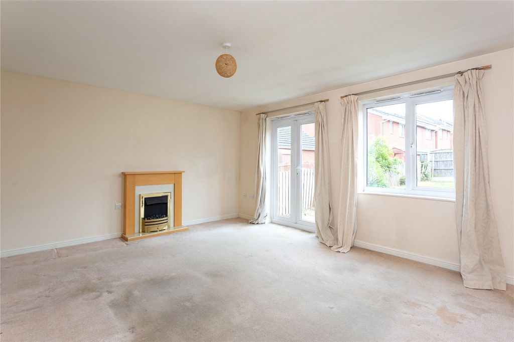 Property photo 2 of 11 Photos