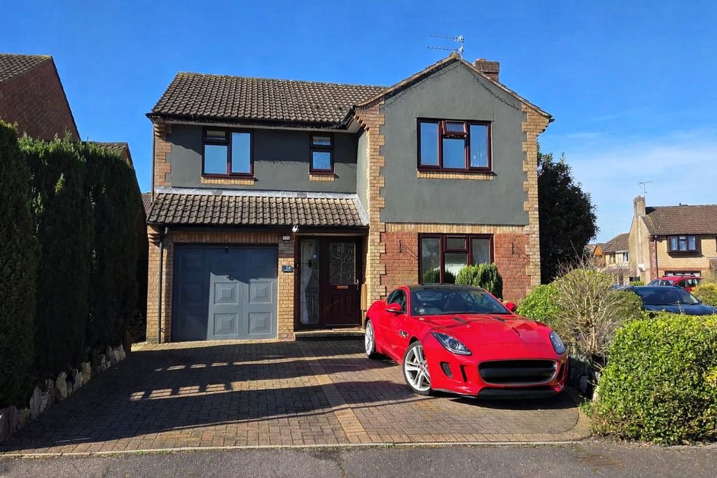 Property photo 1 of 17 Exterior