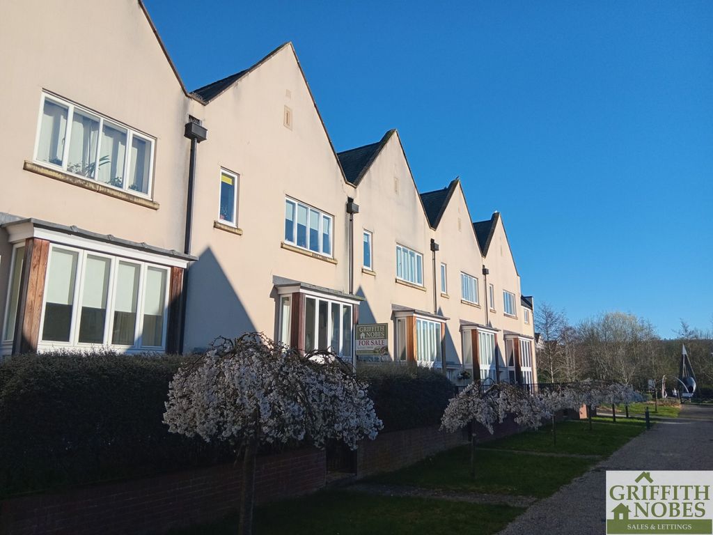 Property photo 1 of 36 Front 2