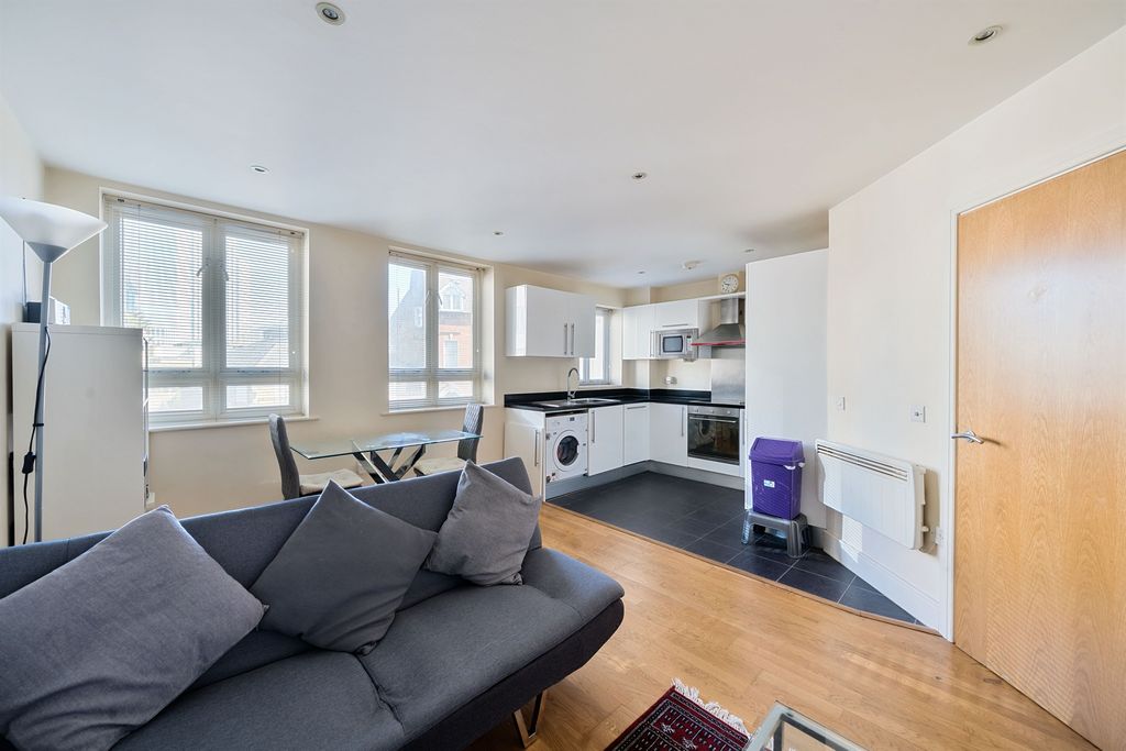 Property photo 1 of 13