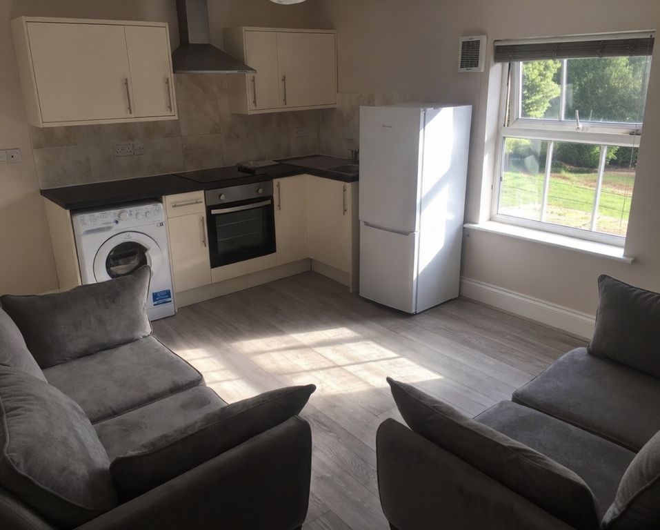 Property photo 2 of 7 Images