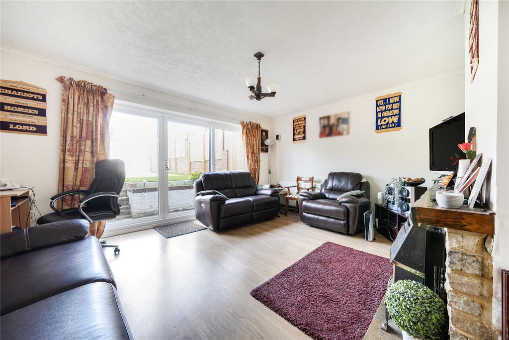 Property photo 2 of 12 Picture No. 04