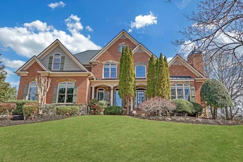 Property photo 1 of 31