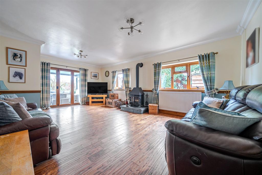 Property photo 2 of 24 1383730-9-69652ee681115.Jpg