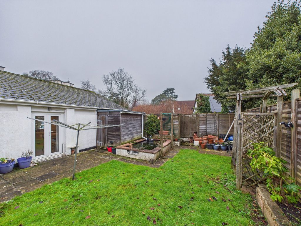 Property photo 2 of 20