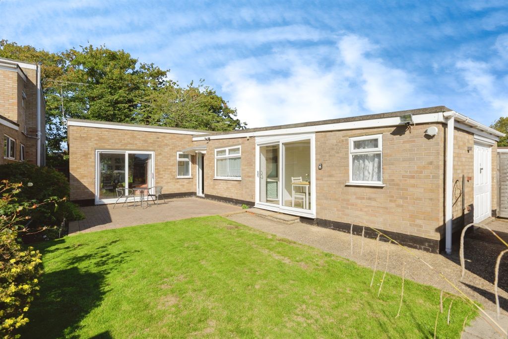 Property photo 1 of 17