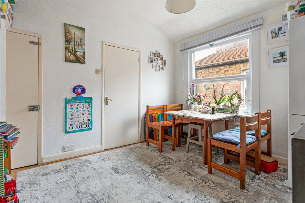 Property photo 3 of 8 Picture No. 07