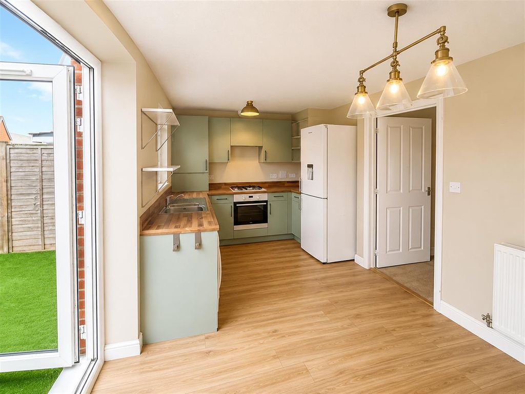 Property photo 2 of 10 Bishop Kitchen.Jpg
