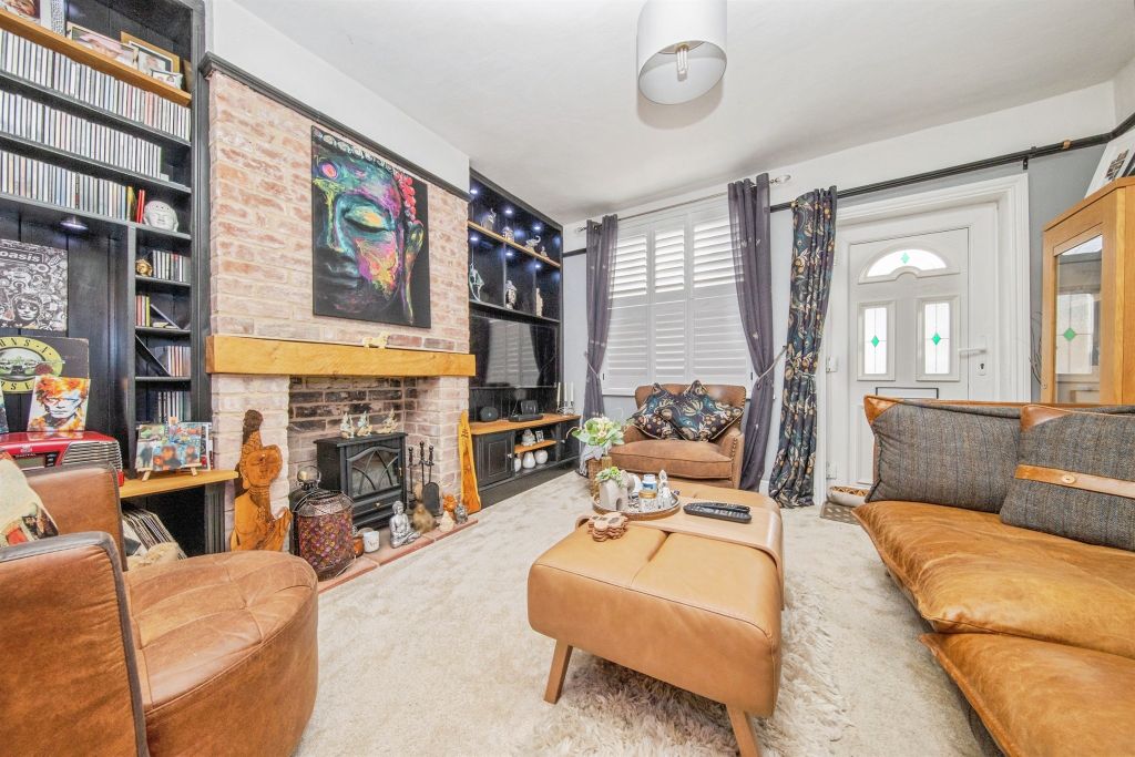 Property photo 3 of 16