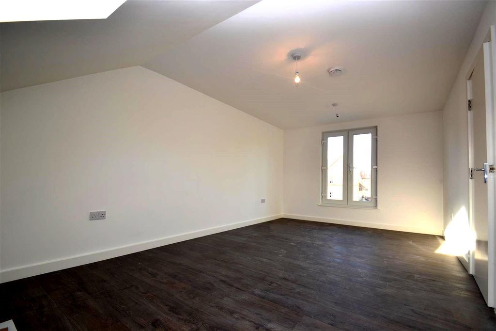 Property photo 3 of 7 4.Jpg