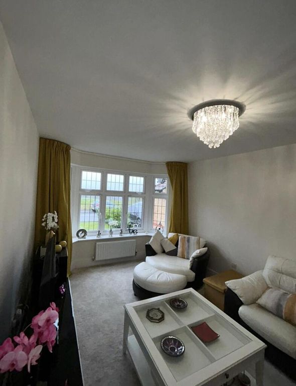 Property photo 3 of 15