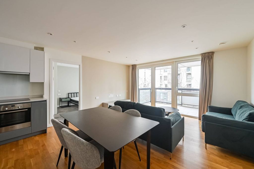 Property photo 2 of 16