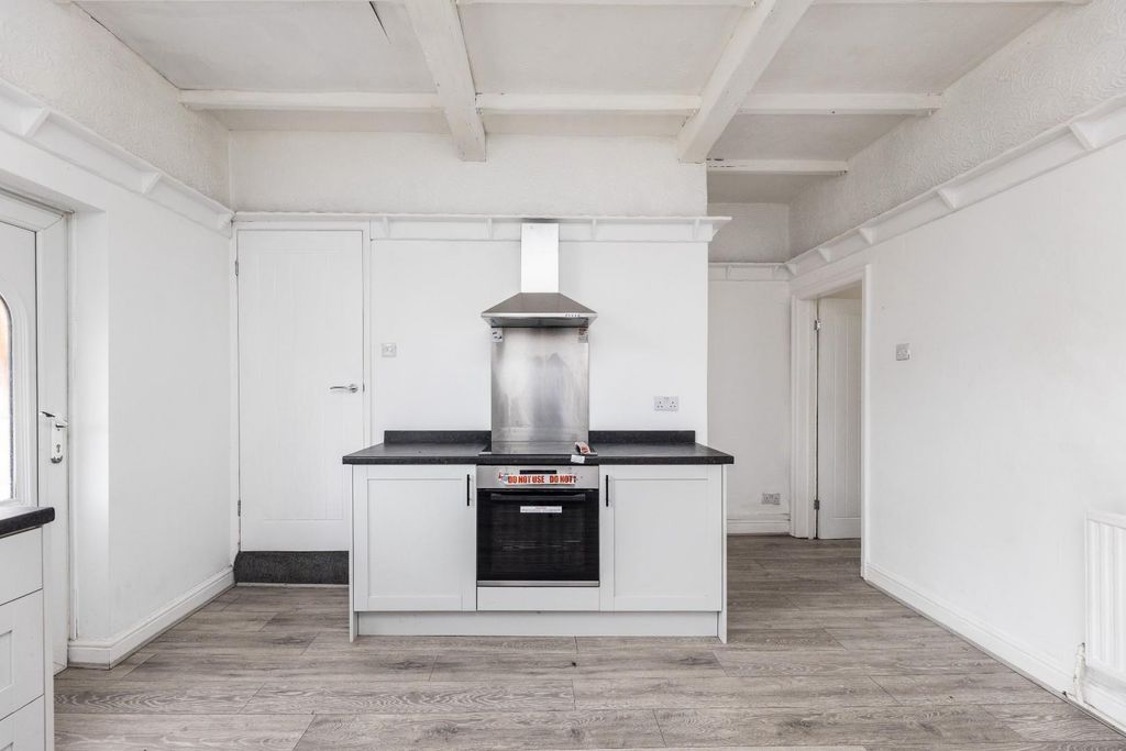 Property photo 3 of 11 3V9A4527.Jpg