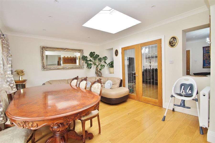 Property photo 3 of 14