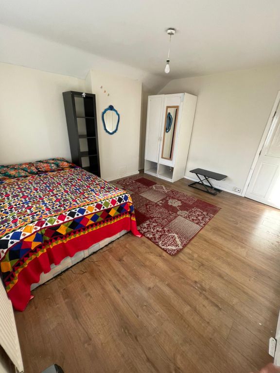 Property photo 2 of 3