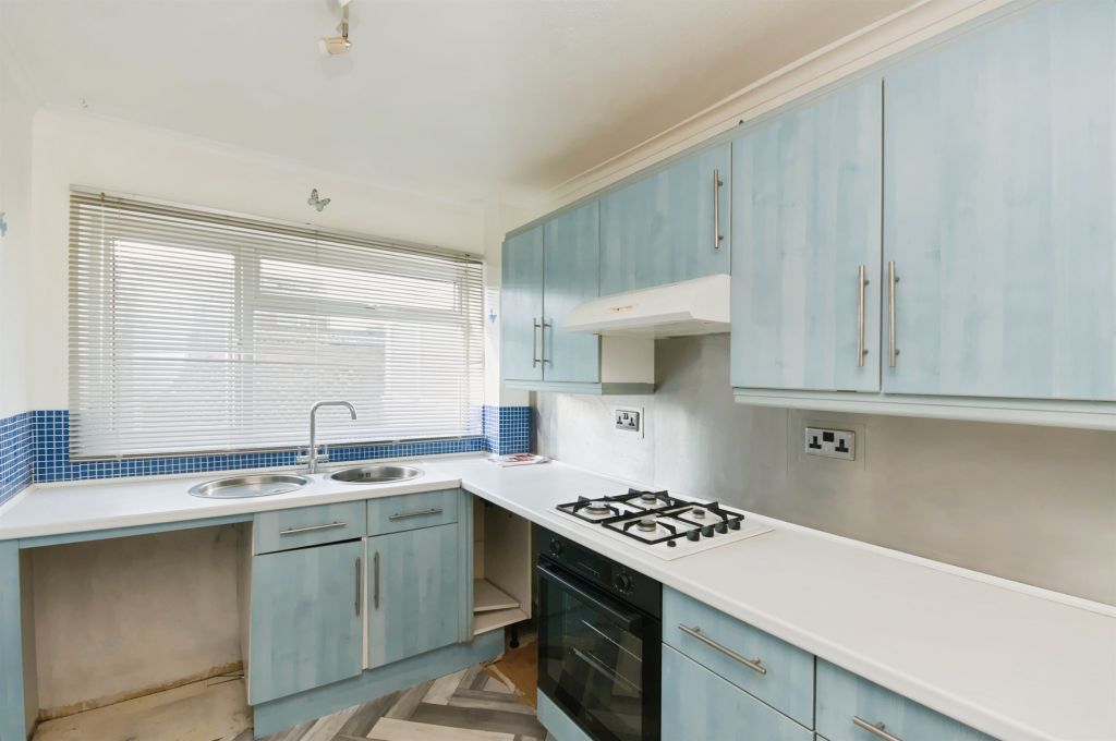 Property photo 3 of 16