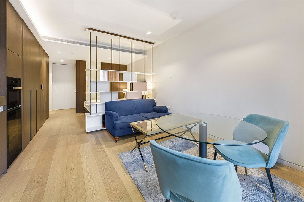 Property photo 2 of 7 Living/Dining Area