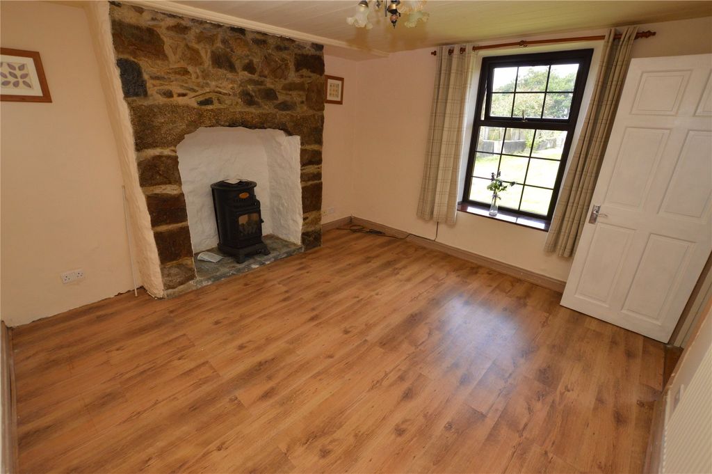 Property photo 3 of 12 Picture No. 04