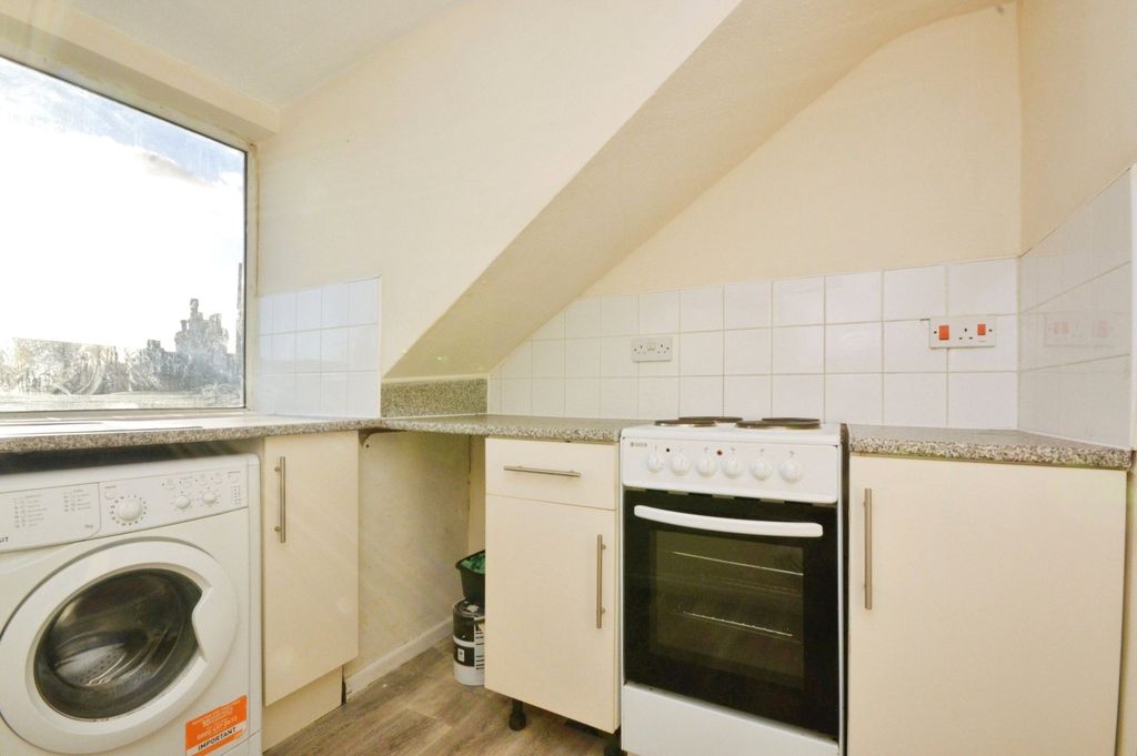 Property photo 3 of 7 Picture No. 01