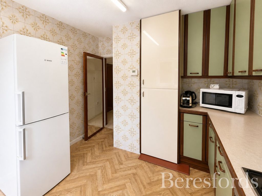 Property photo 3 of 19 Kitchen View 2