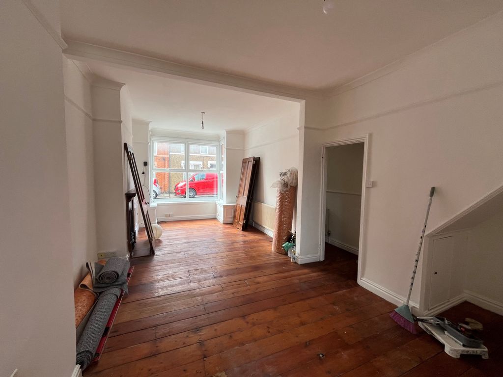 Property photo 3 of 11 Photo 10