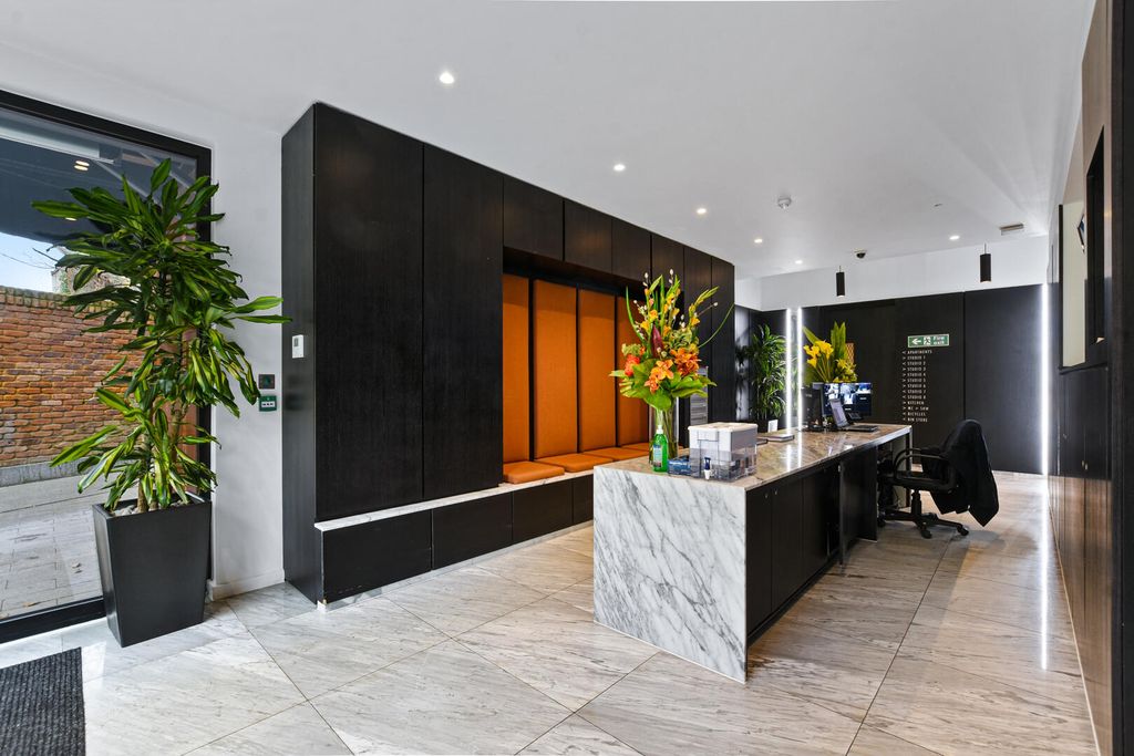 Property photo 2 of 14 Reception Room