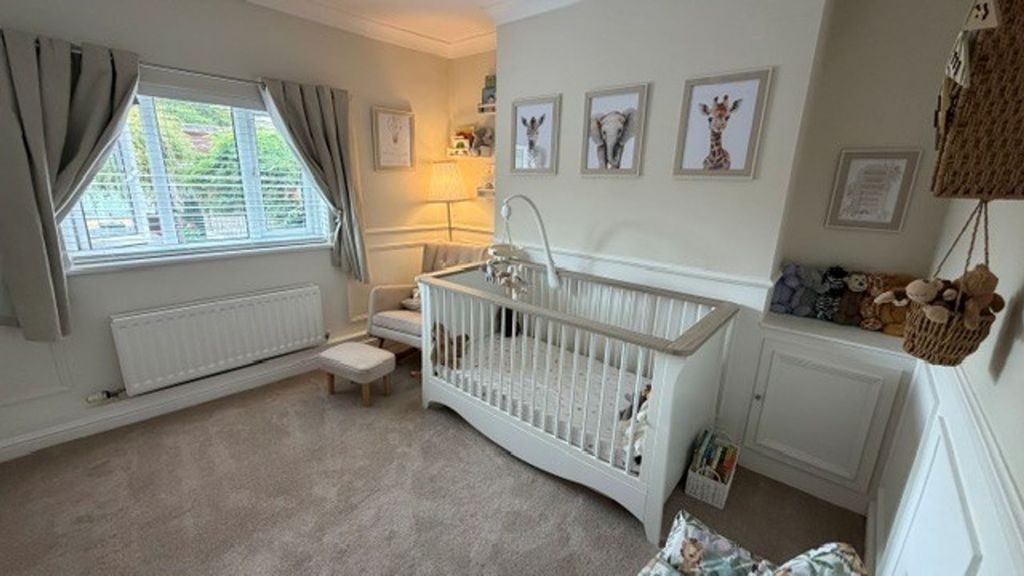Property photo 3 of 12