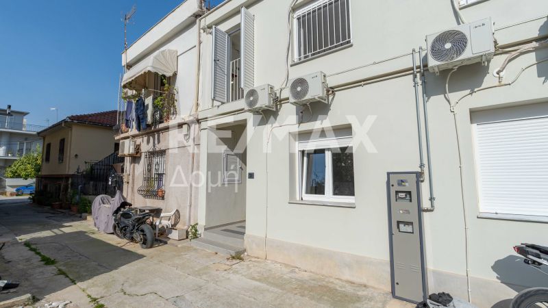 Property photo 1 of 50