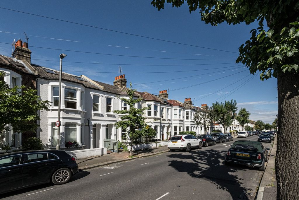 Property photo 1 of 20 2149732