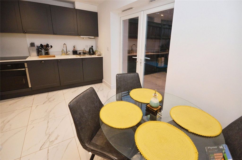 Property photo 3 of 17 Picture No. 20